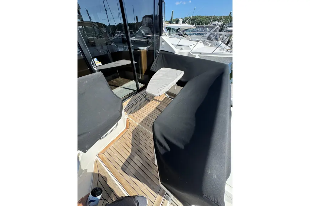Aquaholique 2017 Sea Ray Sundancer 460 Yacht For Sale in East Greenwich RI Aquaholique 2017 Sea Ray Sundancer 460 Yacht For Sale in East Greenwich RI