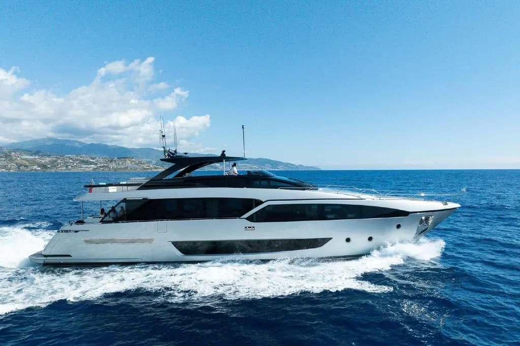 CLARITY 2022 Riva 90' Argo Yacht For Sale in La Spezia IT-SP CLARITY 2022 Riva 90' Argo Yacht For Sale in La Spezia IT-SP