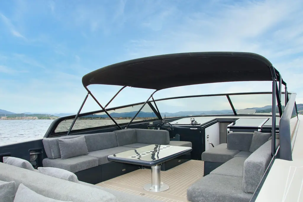 G3 2013 VanDutch 55 Yacht For Sale in Cogolin 83 G3 2013 VanDutch 55 Yacht For Sale in Cogolin 83