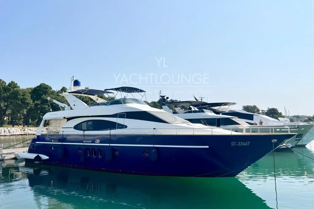 2004 Azimut 74 Solar Yacht For Sale in Split 2004 Azimut 74 Solar Yacht For Sale in Split