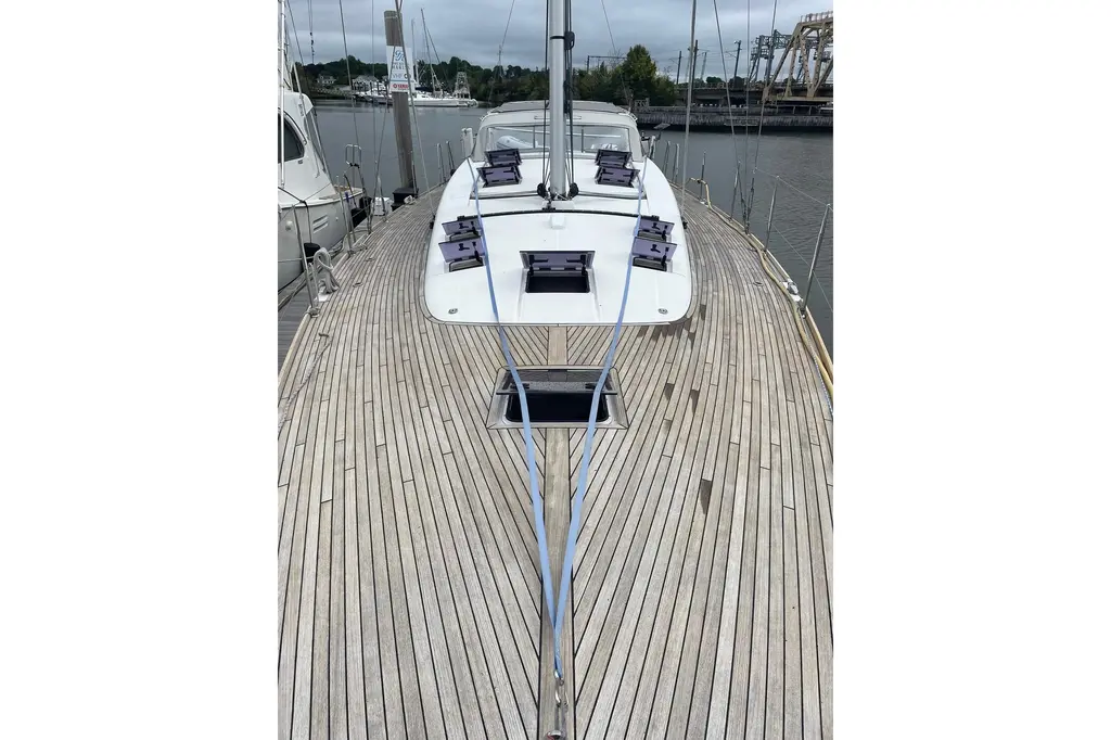 GENKA 2017 Beneteau Sense 57 Yacht For Sale in Mystic CT
