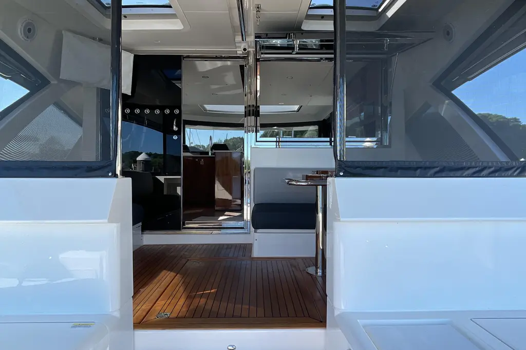  2025 Riviera 585 SUV Yacht For Sale in Holland MI