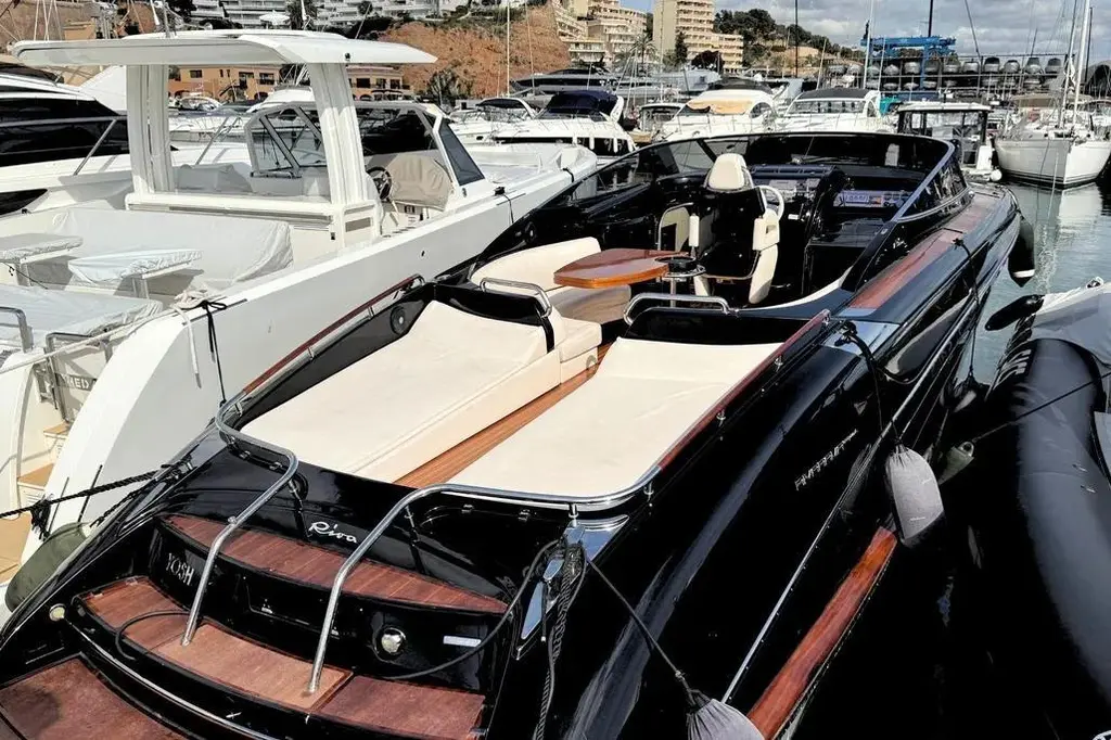 2013 Riva 44' Rivarama Super Yacht For Sale in Palma 2013 Riva 44' Rivarama Super Yacht For Sale in Palma