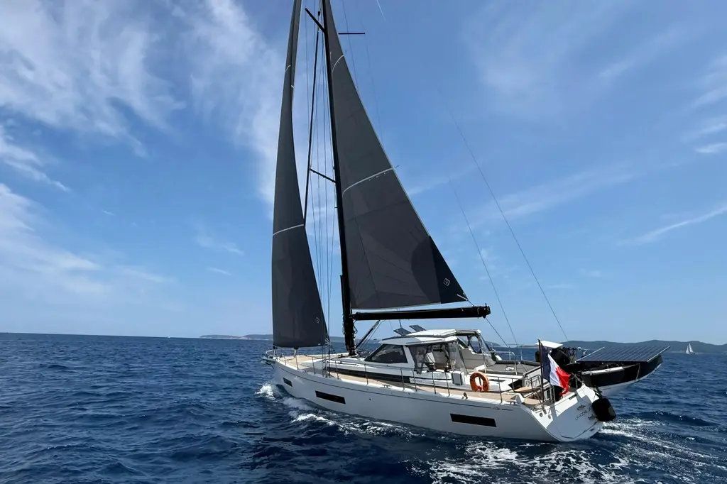 2025 Amel 50 Yacht For Sale in Cannes 2025 Amel 50 Yacht For Sale in Cannes