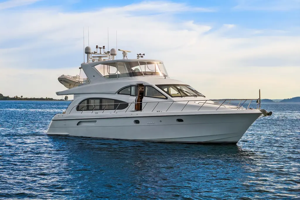 BELLISSIMO 2001 Hatteras 63 Cockpit Motor Yacht Yacht For Sale in Seattle WA BELLISSIMO 2001 Hatteras 63 Cockpit Motor Yacht Yacht For Sale in Seattle WA