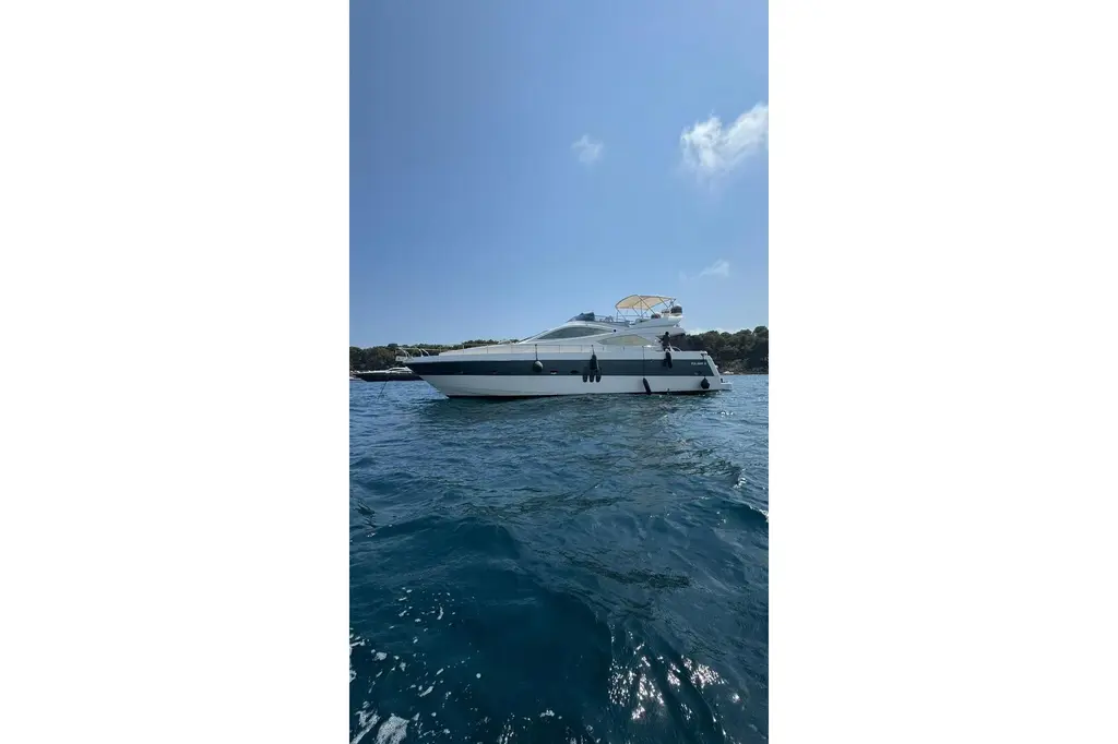 2005 Abacus Marine 61 Yacht For Sale in Cannes 2005 Abacus Marine 61 Yacht For Sale in Cannes