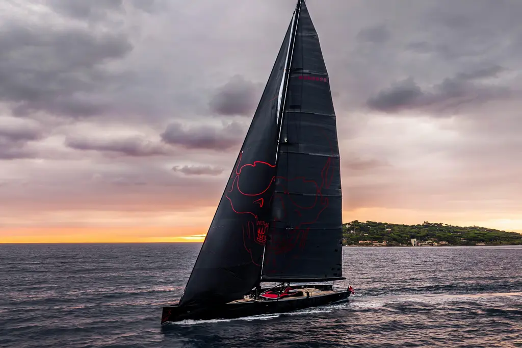 Black Sails 2009 Wally 130 Yacht For Sale in Saint-Tropez 83 Black Sails 2009 Wally 130 Yacht For Sale in Saint-Tropez 83