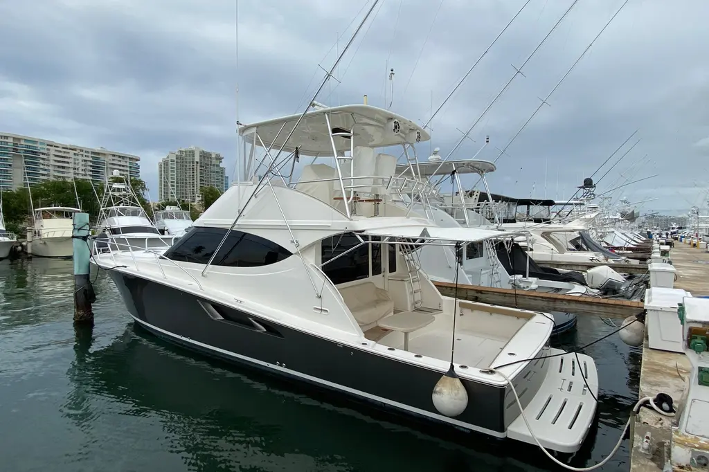 COMETA 2012 Tiara Yachts 4800 Convertible Yacht For Sale in San Juan COMETA 2012 Tiara Yachts 4800 Convertible Yacht For Sale in San Juan