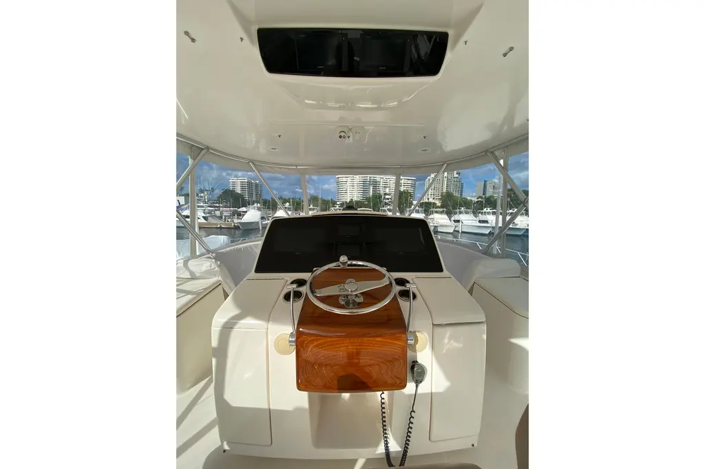COMETA 2012 Tiara Yachts 4800 Convertible Yacht For Sale in San Juan COMETA 2012 Tiara Yachts 4800 Convertible Yacht For Sale in San Juan