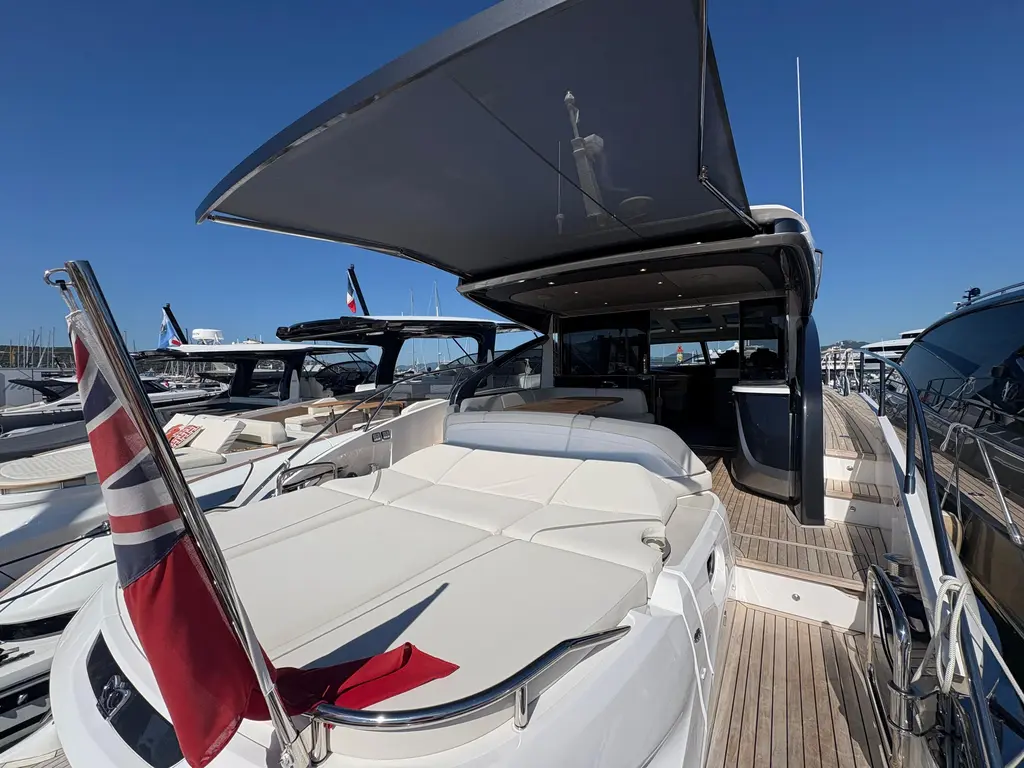 2025 Princess V55 Yacht For Sale in Mandelieu-la-Napoule 2025 Princess V55 Yacht For Sale in Mandelieu-la-Napoule