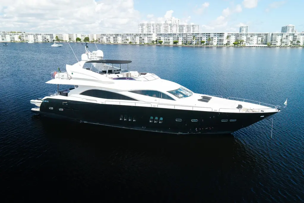 SUKHA 2008 Sunseeker 90 Yacht Yacht For Sale in North Miami Beach FL SUKHA 2008 Sunseeker 90 Yacht Yacht For Sale in North Miami Beach FL