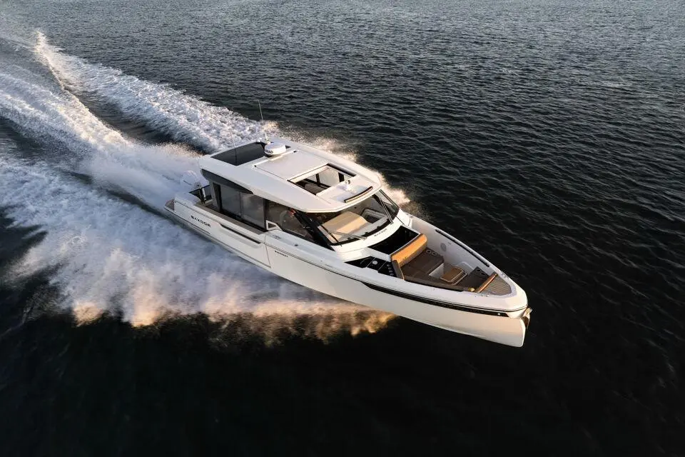  2026 Saxdor 400 GTC Yacht For Sale in Alimos 