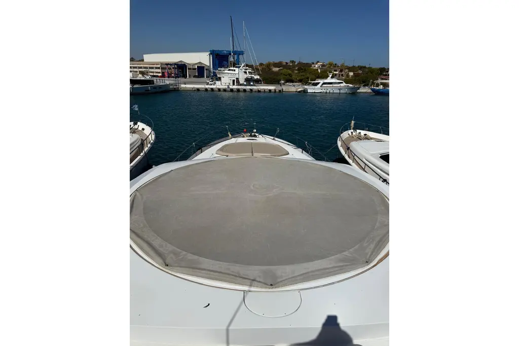 2006 Sunseeker Predator 82 Yacht For Sale in Athens 2006 Sunseeker Predator 82 Yacht For Sale in Athens