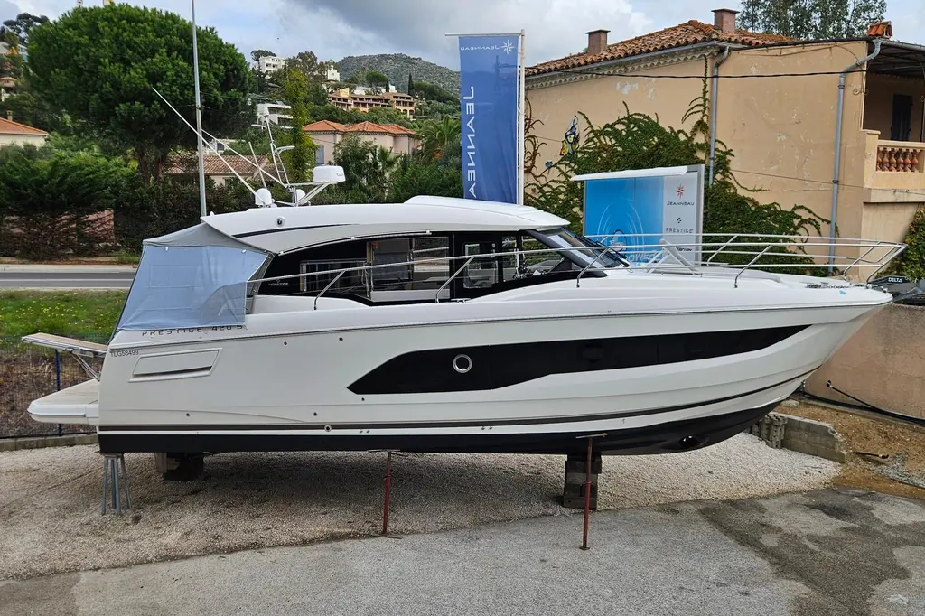 FLACO 2023 Prestige 420 Yacht For Sale in Bormes-les-Mimosas 83 FLACO 2023 Prestige 420 Yacht For Sale in Bormes-les-Mimosas 83