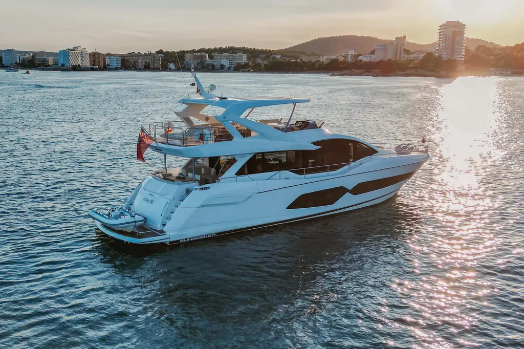 LADY M 2019 Sunseeker 76 Yacht Yacht For Sale in Palma LADY M 2019 Sunseeker 76 Yacht Yacht For Sale in Palma
