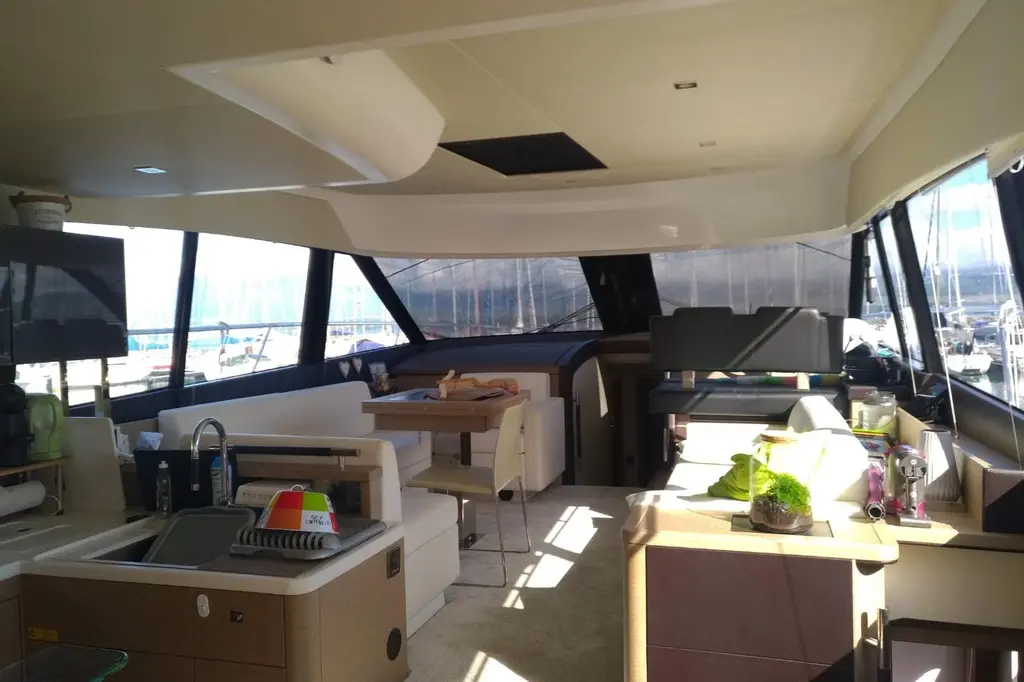 2016 Prestige 550 Yacht For Sale in Canet-en-Roussillon 66 2016 Prestige 550 Yacht For Sale in Canet-en-Roussillon 66