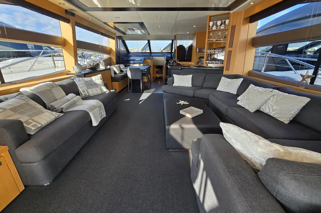 2011 Princess 72 Motor Yacht Yacht For Sale in Mandelieu-la-Napoule 2011 Princess 72 Motor Yacht Yacht For Sale in Mandelieu-la-Napoule