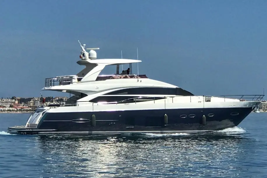 2011 Princess 72 Motor Yacht Yacht For Sale in Mandelieu-la-Napoule 2011 Princess 72 Motor Yacht Yacht For Sale in Mandelieu-la-Napoule