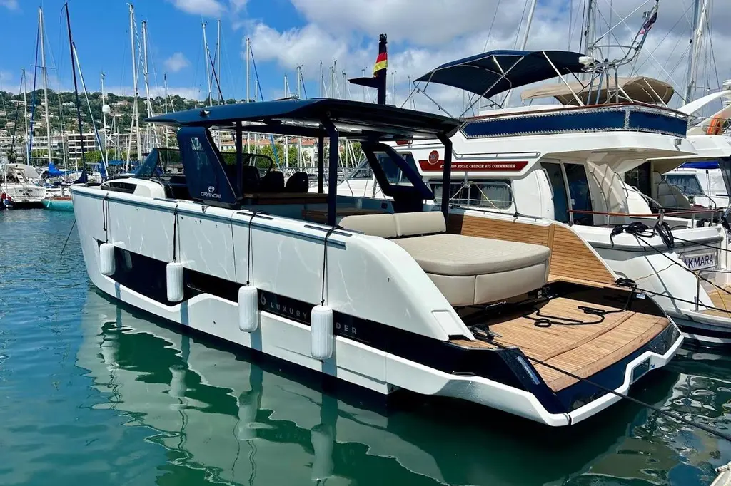 FLOW 2024 Cranchi A46 Luxury Tender Yacht For Sale in Vallauris FLOW 2024 Cranchi A46 Luxury Tender Yacht For Sale in Vallauris