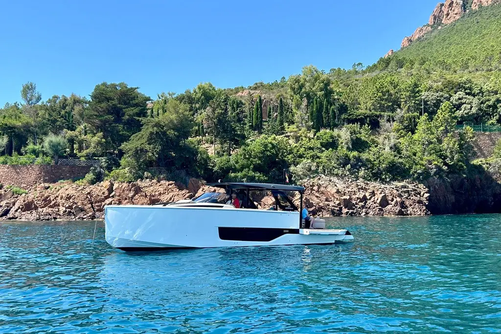 FLOW 2024 Cranchi A46 Luxury Tender Yacht For Sale in Vallauris FLOW 2024 Cranchi A46 Luxury Tender Yacht For Sale in Vallauris
