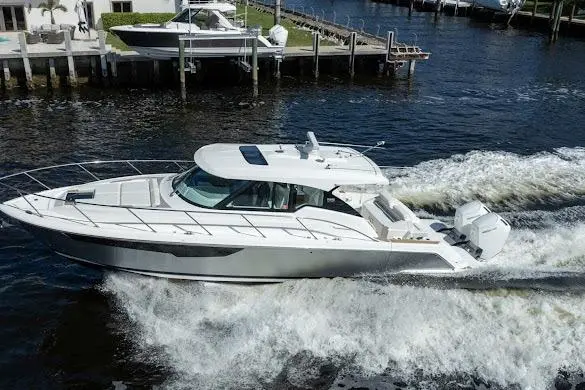 2022 Tiara Yachts 43 LE Yacht For Sale in East Greenwich RI 2022 Tiara Yachts 43 LE Yacht For Sale in East Greenwich RI