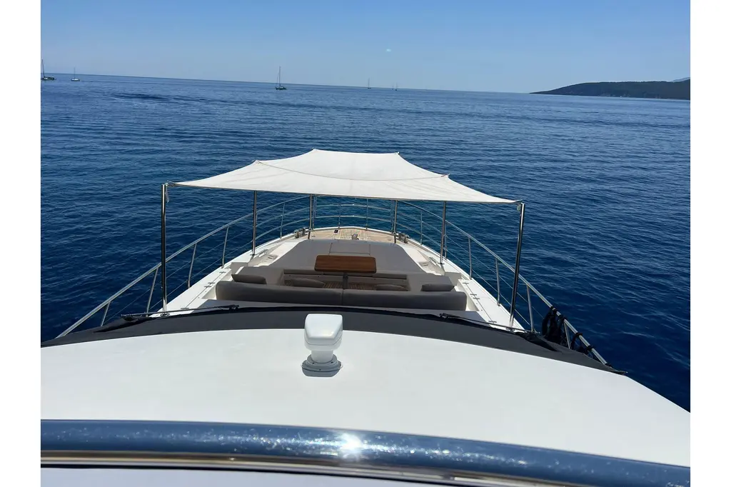 2015 Azimut 80 Yacht For Sale in Herceg Novi 2015 Azimut 80 Yacht For Sale in Herceg Novi