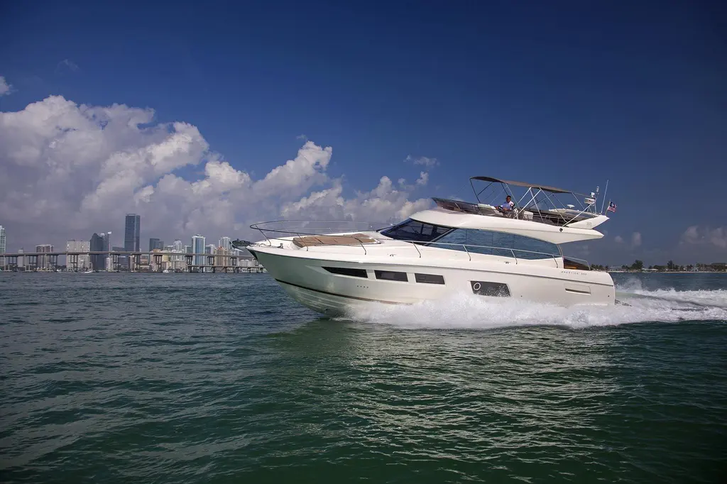 2014 Prestige 550 Yacht For Sale in Genoa IT-GE 2014 Prestige 550 Yacht For Sale in Genoa IT-GE