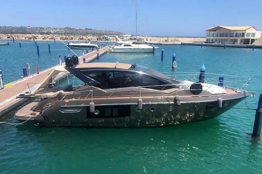 2019 Cranchi M 44 HT Yacht For Sale in Catania IT-CT 2019 Cranchi M 44 HT Yacht For Sale in Catania IT-CT