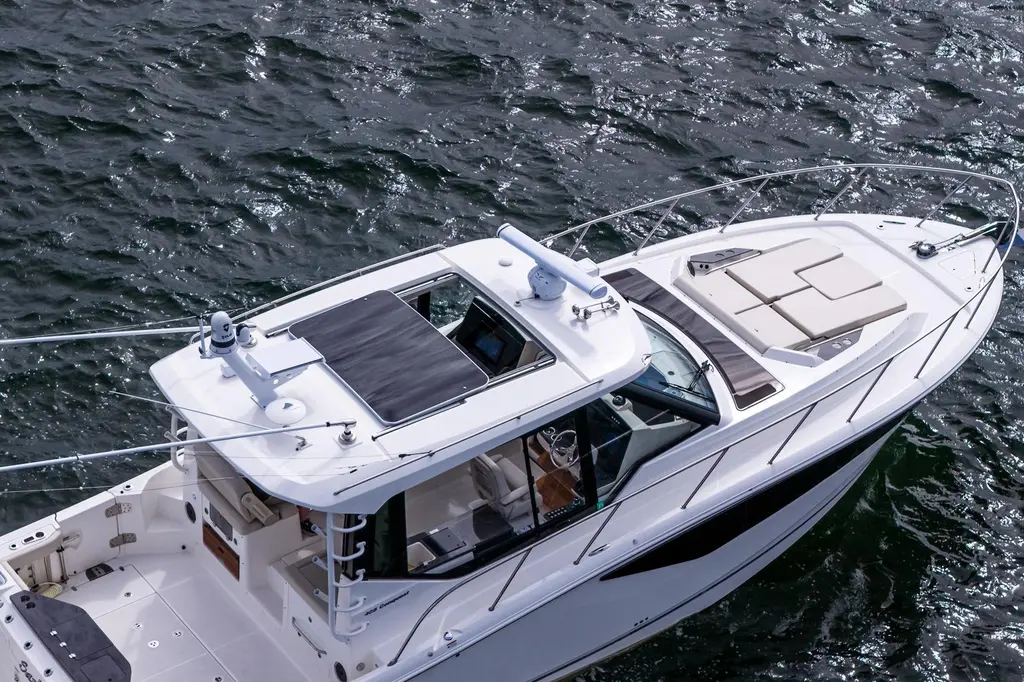 2024 Boston Whaler 405 Conquest Yacht For Sale in Merrick NY 2024 Boston Whaler 405 Conquest Yacht For Sale in Merrick NY