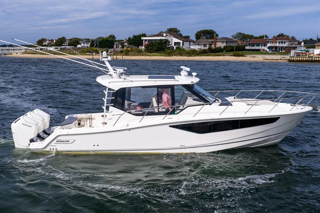 2024 Boston Whaler 405 Conquest Yacht For Sale in Merrick NY 2024 Boston Whaler 405 Conquest Yacht For Sale in Merrick NY