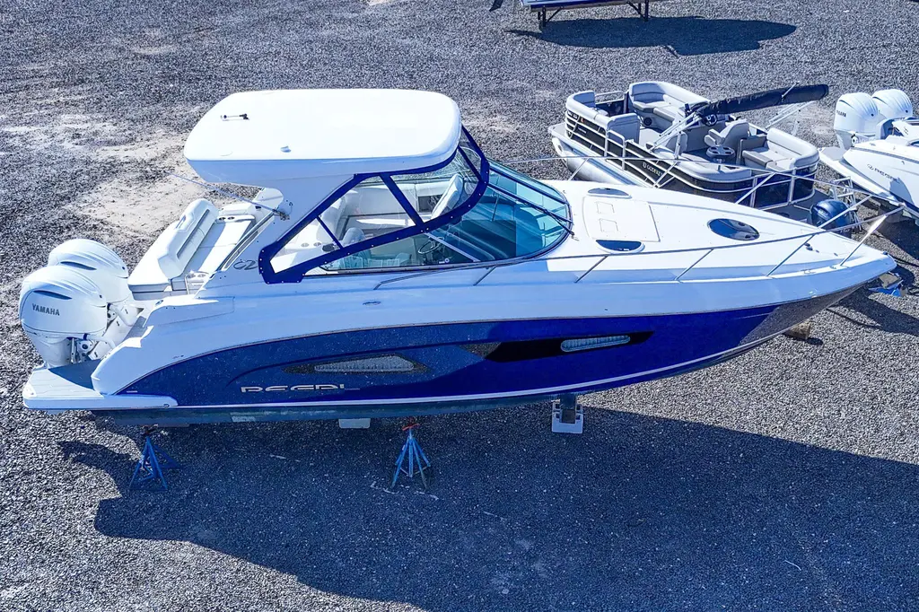 2026 Regal 33 XO Yacht For Sale in Sea Bright NJ 2026 Regal 33 XO Yacht For Sale in Sea Bright NJ