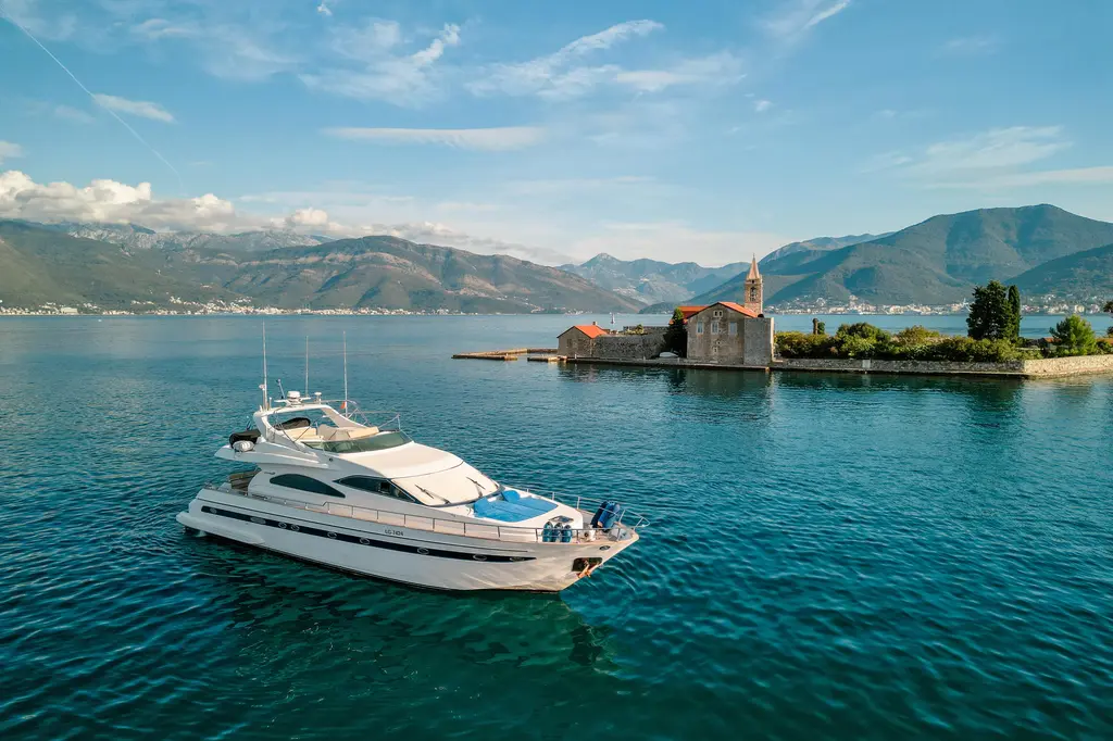 ISABA 1999 Astondoa 72 GLX Yacht For Sale in Tivat ISABA 1999 Astondoa 72 GLX Yacht For Sale in Tivat