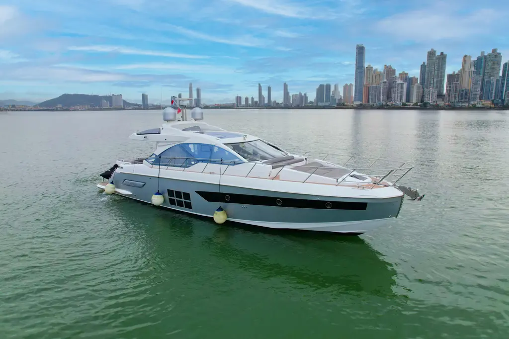  2019 Azimut S6 Yacht For Sale in Panama City 