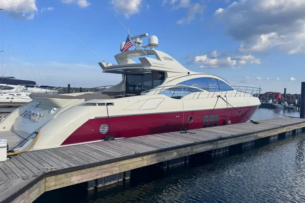  2006 Azimut 68S Yacht For Sale in Chicago IL