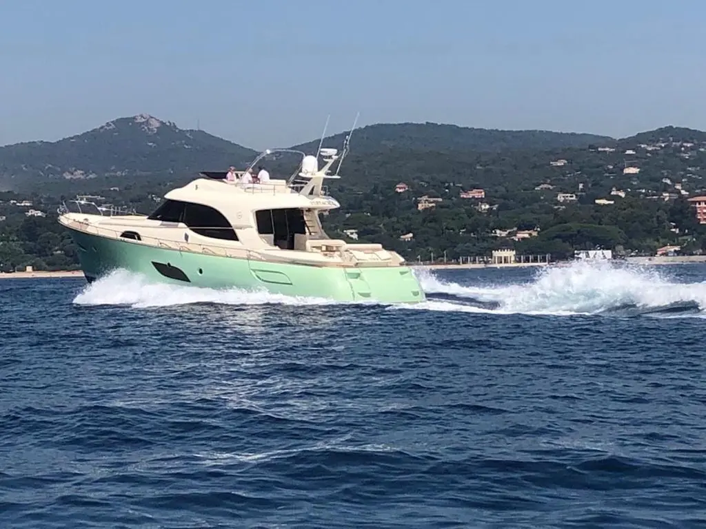 2007 Mochi Craft 64' Dolphin Yacht For Sale in Port Grimaud 83 2007 Mochi Craft 64' Dolphin Yacht For Sale in Port Grimaud 83