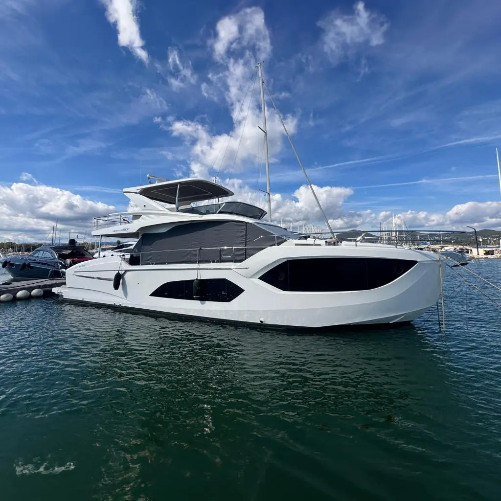 2023 absolute yachts 60 fly plan b cannes for sale