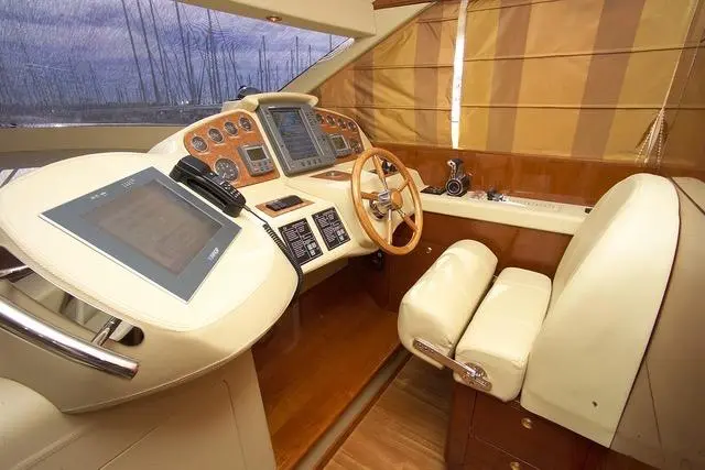2004 VZ 68 Yacht For Sale in Bari IT-BA 2004 VZ 68 Yacht For Sale in Bari IT-BA