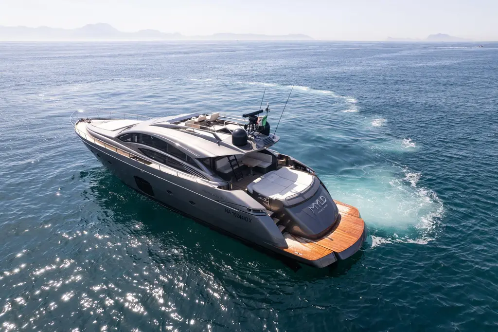 MYLO 2014 Pershing 74 Yacht For Sale in Naples IT-NA MYLO 2014 Pershing 74 Yacht For Sale in Naples IT-NA
