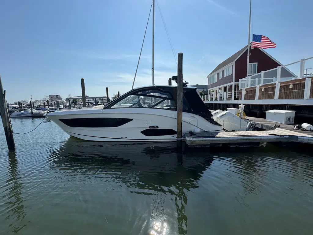 2025 Sea Ray Sundancer 370 Outboard Yacht For Sale in Somers Point NJ 2025 Sea Ray Sundancer 370 Outboard Yacht For Sale in Somers Point NJ
