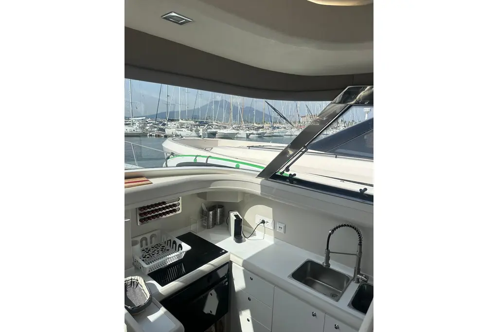 2005 Mochi Craft Dolphin 51 Yacht For Sale in Naples IT-NA 2005 Mochi Craft Dolphin 51 Yacht For Sale in Naples IT-NA