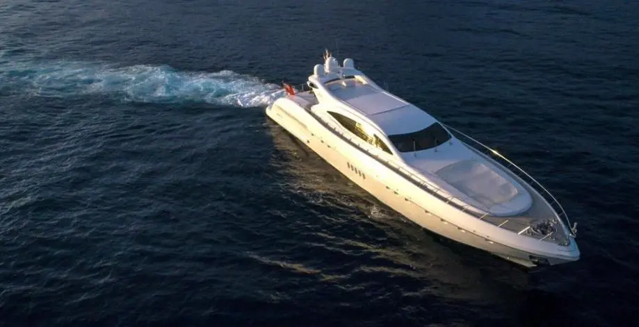 2004 Mangusta 108 Yacht For Sale in Rome IT-RM 2004 Mangusta 108 Yacht For Sale in Rome IT-RM