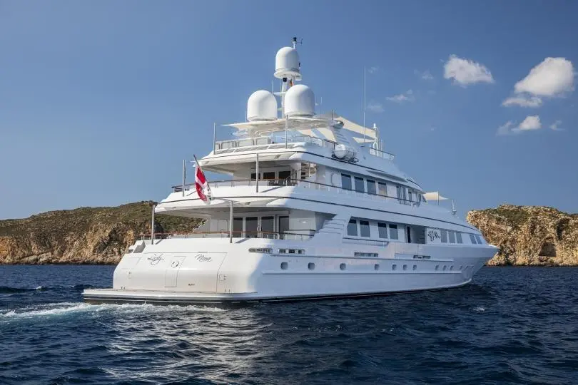 Lady Nora 1998 Broward Semi Displacement Yacht For Sale in Palma Lady Nora 1998 Broward Semi Displacement Yacht For Sale in Palma