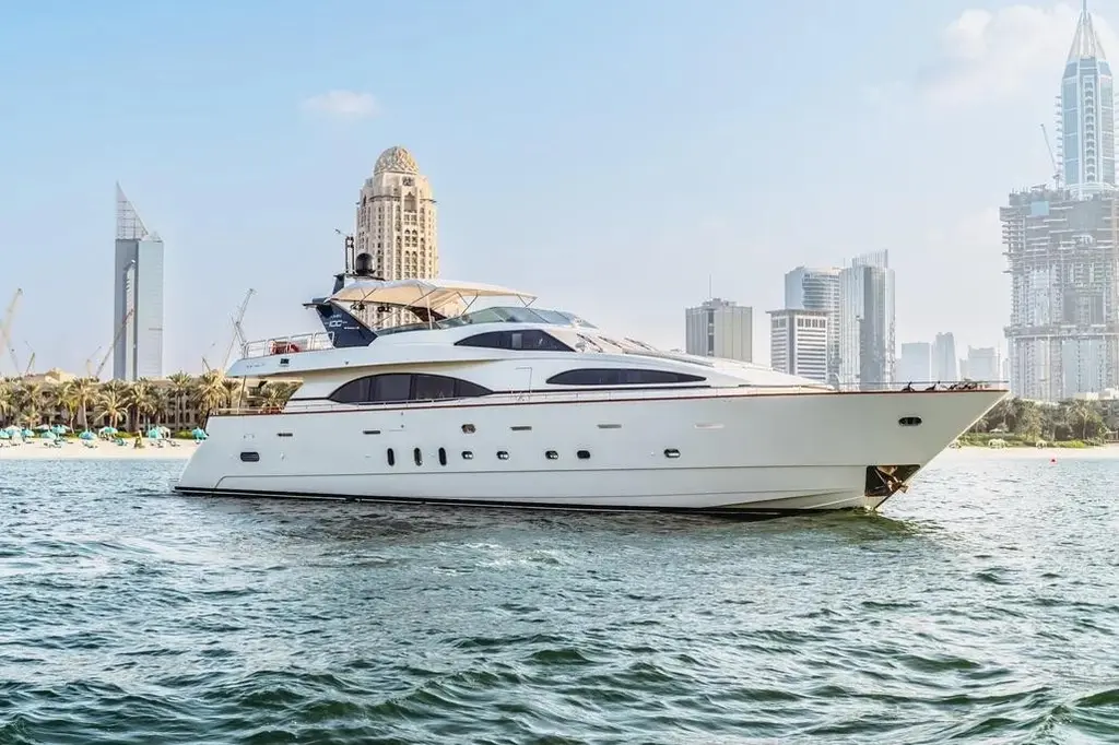 2004 Azimut 100 Jumbo Yacht For Sale in Dubai 2004 Azimut 100 Jumbo Yacht For Sale in Dubai