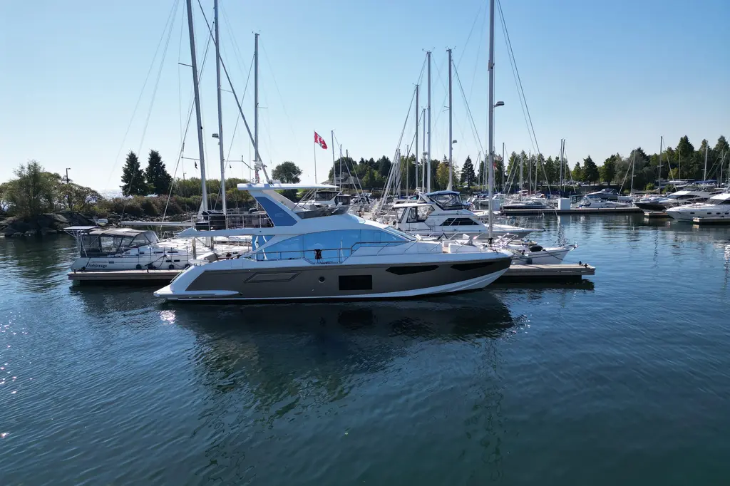 2024 Azimut Fly 60 Yacht For Sale in Mississauga ON 2024 Azimut Fly 60 Yacht For Sale in Mississauga ON