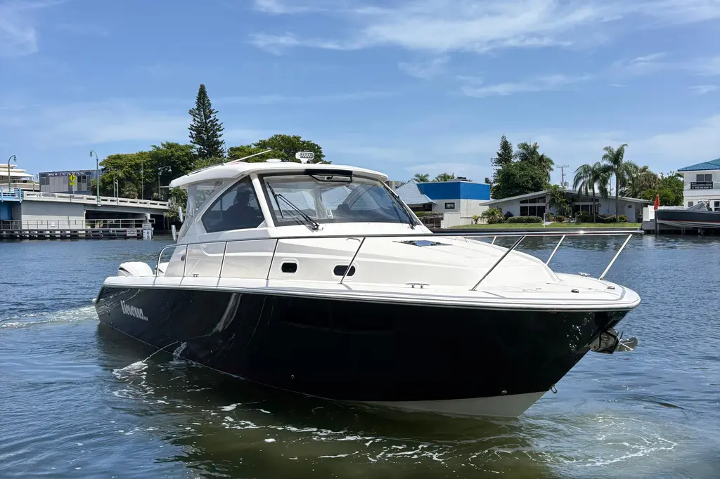 Lieuanna 2024 Pursuit OS 355 Offshore Yacht For Sale in St Thomas Lieuanna 2024 Pursuit OS 355 Offshore Yacht For Sale in St Thomas
