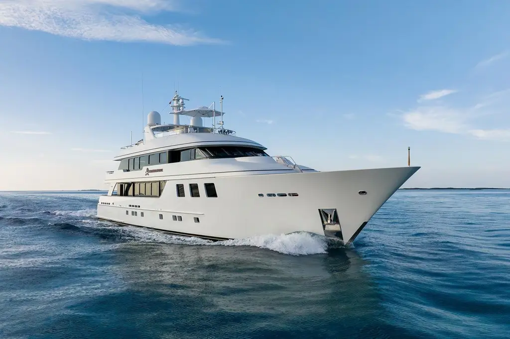 CROSSED SABRE 2006 Burger Trideck Yacht For Sale in Nassau CROSSED SABRE 2006 Burger Trideck Yacht For Sale in Nassau