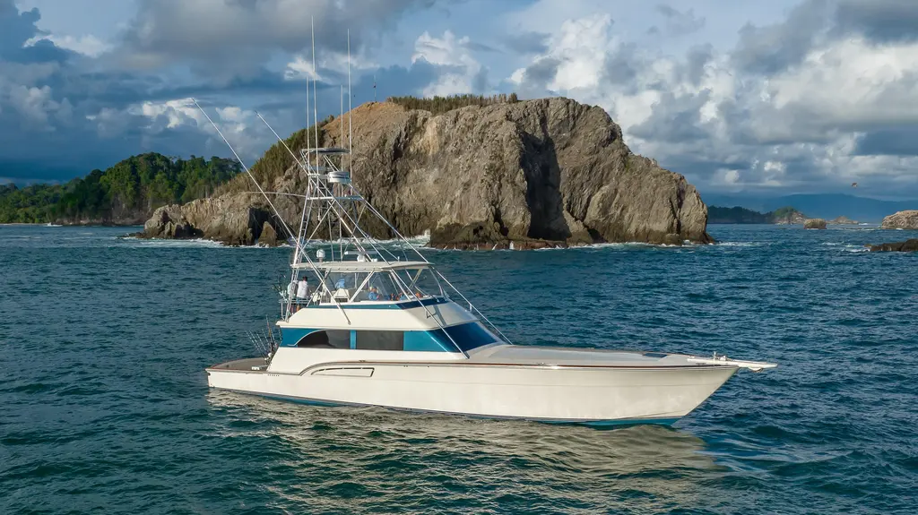 Crushing It 1996 Donzi R72 Yacht For Sale in Panama City Crushing It 1996 Donzi R72 Yacht For Sale in Panama City