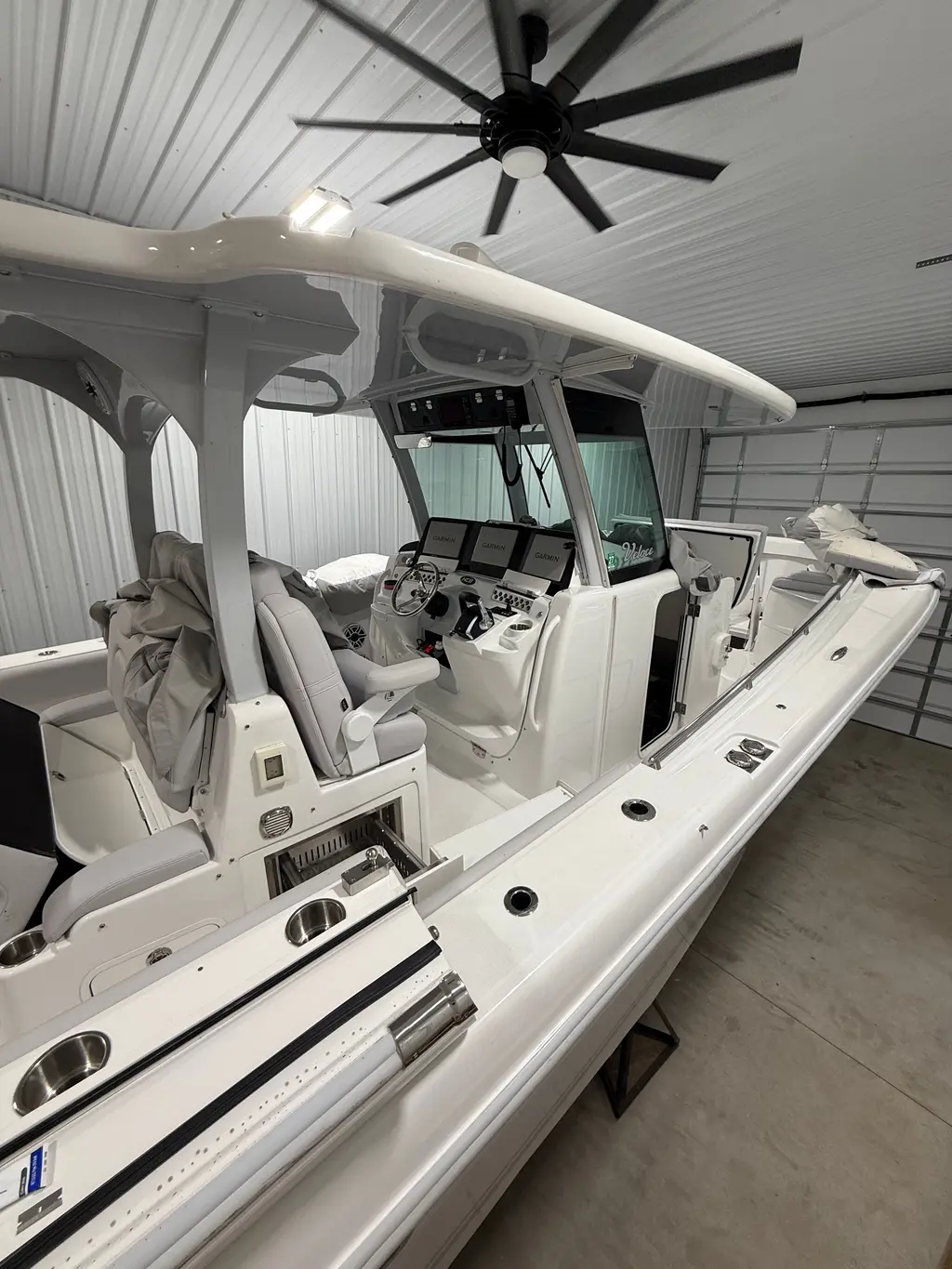 Veloce 2023 HCB 39 Speciale Yacht For Sale in Michigan MI Veloce 2023 HCB 39 Speciale Yacht For Sale in Michigan MI