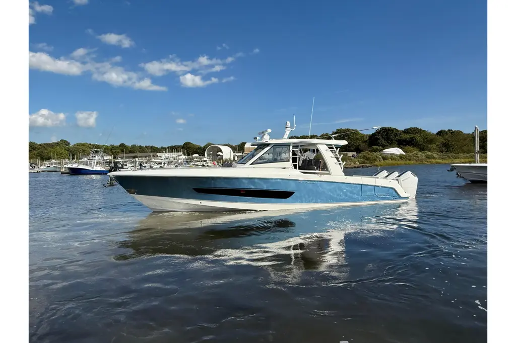 2024 Boston Whaler 420 Outrage Yacht For Sale in Eastport NY 2024 Boston Whaler 420 Outrage Yacht For Sale in Eastport NY
