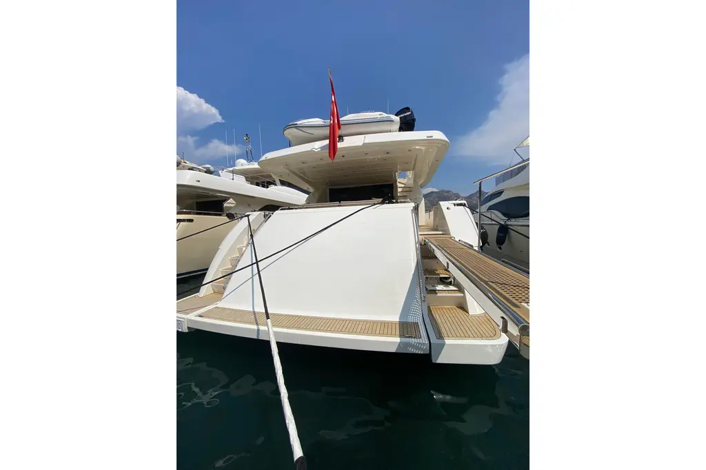 SLT 2008 Ferretti Yachts 881 Yacht For Sale in Aegean Sea SLT 2008 Ferretti Yachts 881 Yacht For Sale in Aegean Sea
